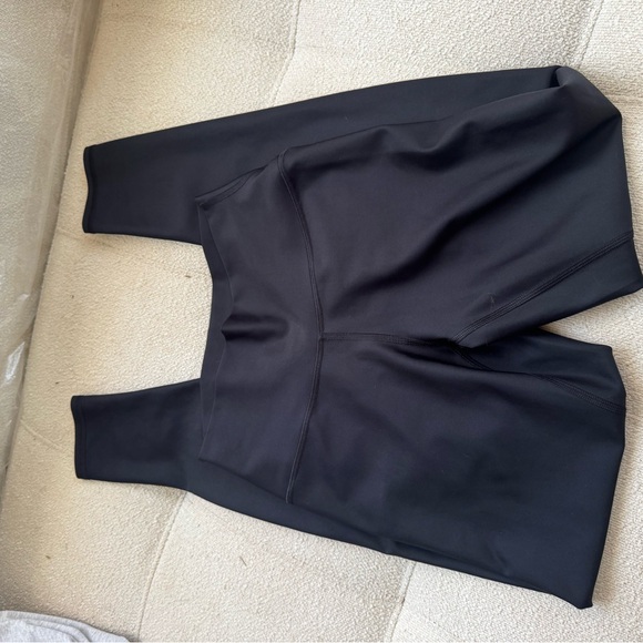 ALO Yoga Women's Sleek Black Leggings size Small - Picture 7 of 11